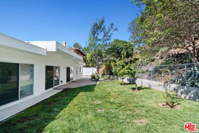 18073 Sandy Cape Drive, Pacific Palisades, CA 90272