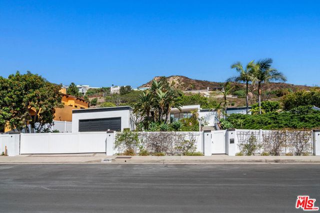 18073 Sandy Cape Drive, Pacific Palisades, CA 90272