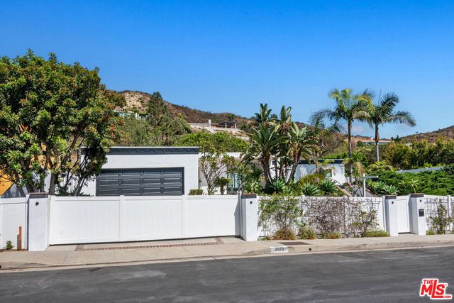 18073 Sandy Cape Drive, Pacific Palisades, CA 90272