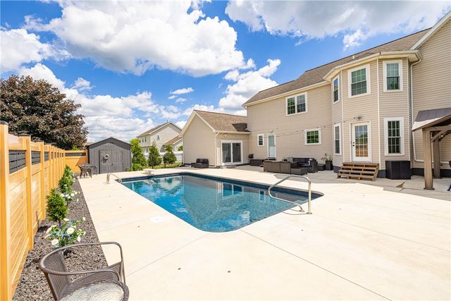 48 Quail Lane, Ogden, NY 14624