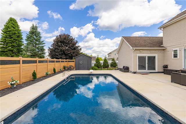 48 Quail Lane, Ogden, NY 14624