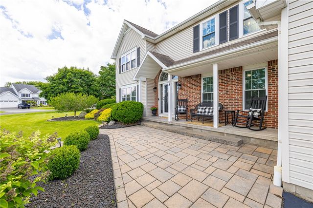 48 Quail Lane, Ogden, NY 14624