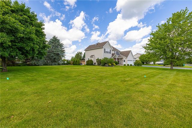 48 Quail Lane, Ogden, NY 14624