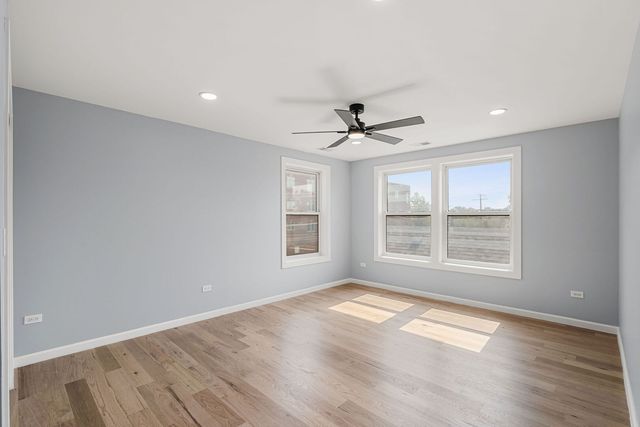 6672 W Montrose Avenue, Harwood Heights, IL 60706