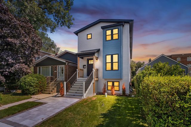 6672 W Montrose Avenue, Harwood Heights, IL 60706