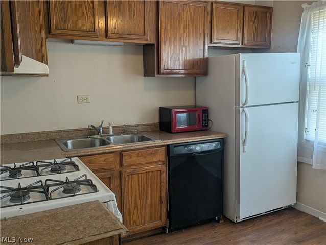 4186 W 143rd Street, Cleveland, OH 44135