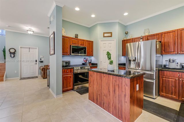 2390 SE 17th Ter, Homestead, FL 33035