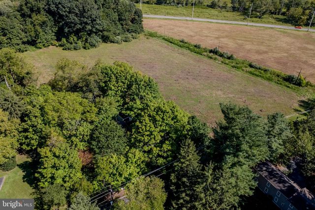 404 FEDERAL CITY RD, Pennington, NJ 08534