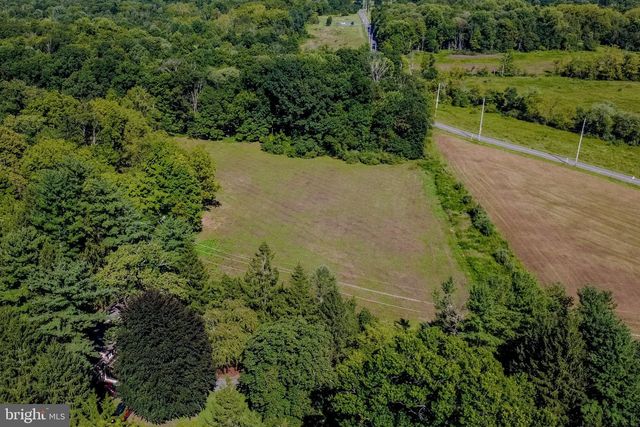 404 FEDERAL CITY RD, Pennington, NJ 08534