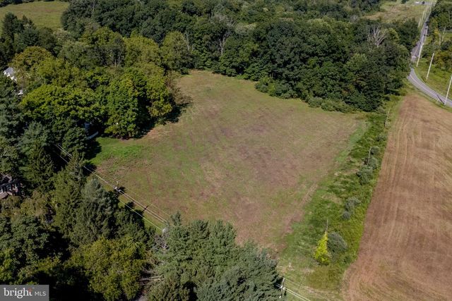 404 FEDERAL CITY RD, Pennington, NJ 08534