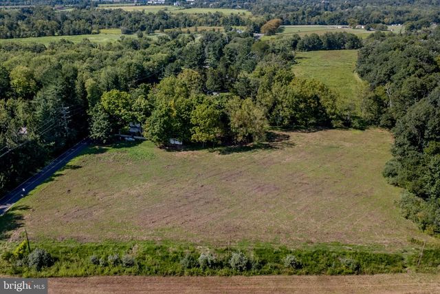 404 FEDERAL CITY RD, Pennington, NJ 08534