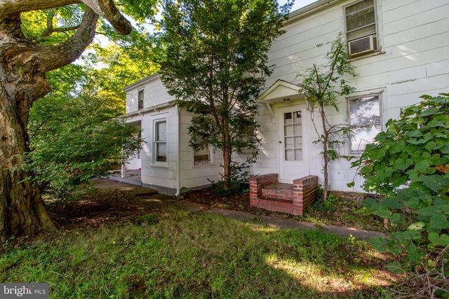 404 FEDERAL CITY RD, Pennington, NJ 08534