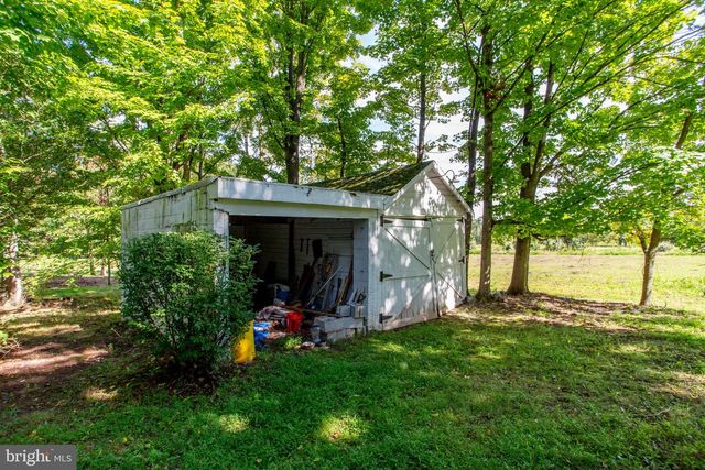 404 FEDERAL CITY RD, Pennington, NJ 08534