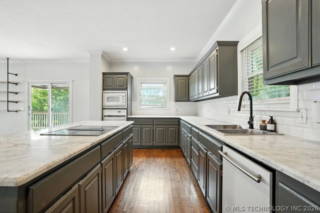 7646 S Fulton Avenue, Tulsa, OK 74136