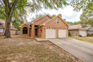 5720 Polo Club Drive, Arlington, TX 76017