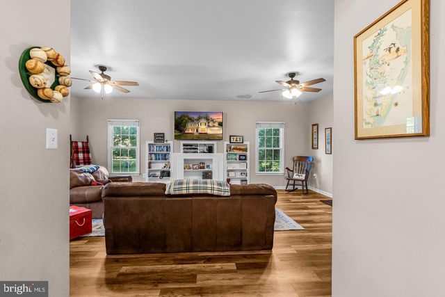 6835 ANDERSON CT, King George, VA 22485