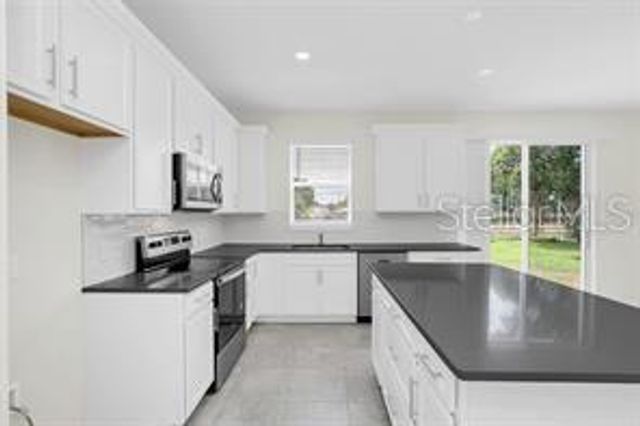 5614 OAK KNOLL DRIVE, St Cloud, FL 34771