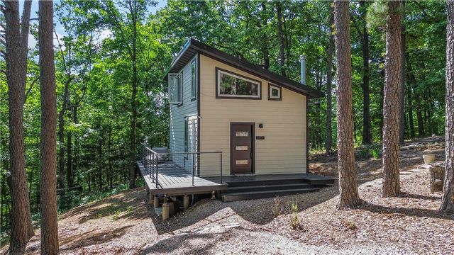 55 CR 1081, Eureka Springs, AR 72632
