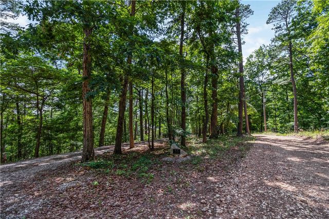 55 CR 1081, Eureka Springs, AR 72632