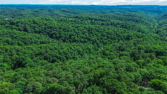 55 CR 1081, Eureka Springs, AR 72632