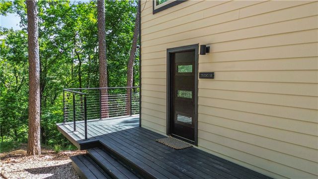 55 CR 1081, Eureka Springs, AR 72632