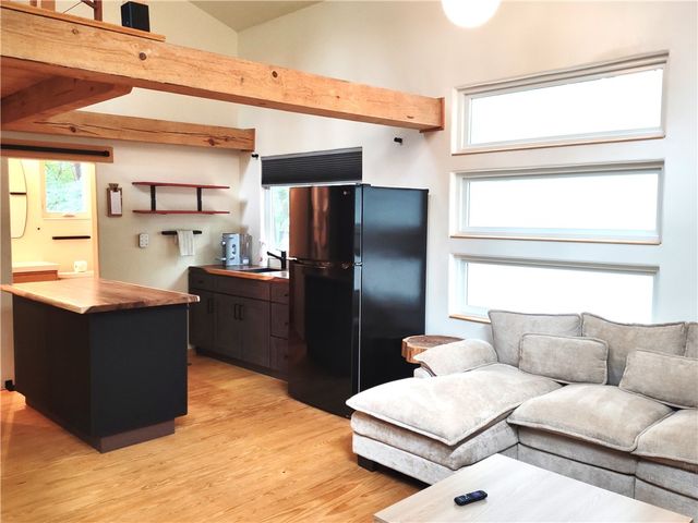 55 CR 1081, Eureka Springs, AR 72632