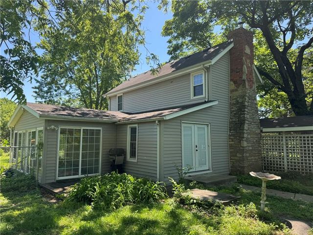 38305 E FAULKENBERRY Road, Lone Jack, MO 64070