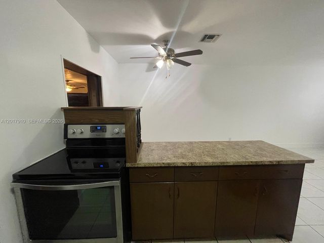 1011 Avenue F 0, Riviera Beach, FL 33404