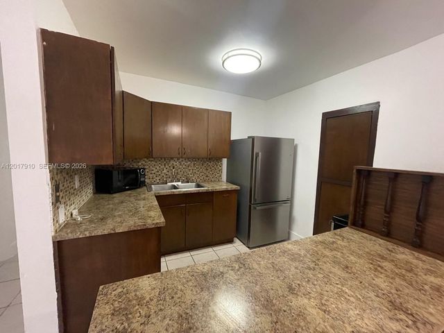1011 Avenue F 0, Riviera Beach, FL 33404