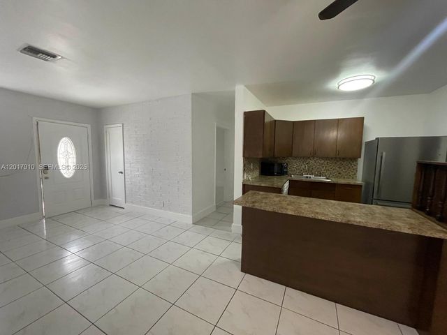 1011 Avenue F 0, Riviera Beach, FL 33404