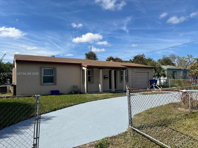 1011 Avenue F 0, Riviera Beach, FL 33404