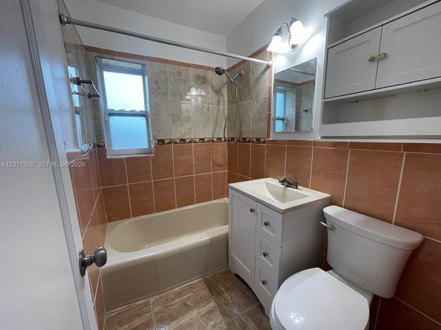 1011 Avenue F 0, Riviera Beach, FL 33404