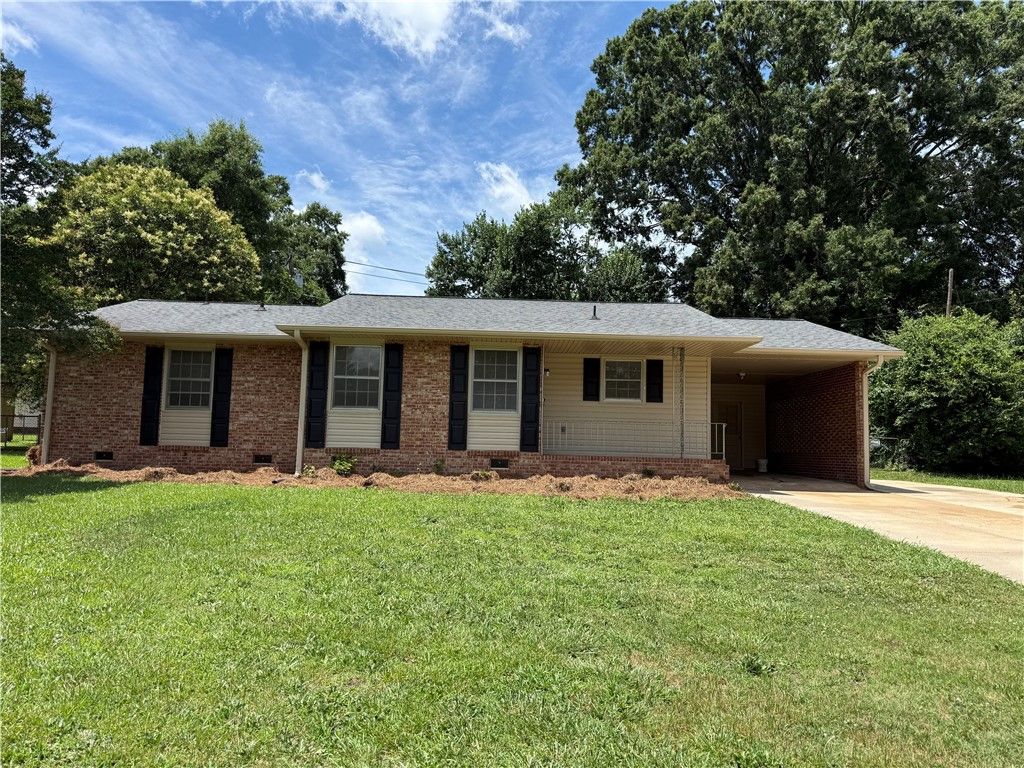 1507 E Calhoun Street E Calhoun st, Anderson, SC 29621