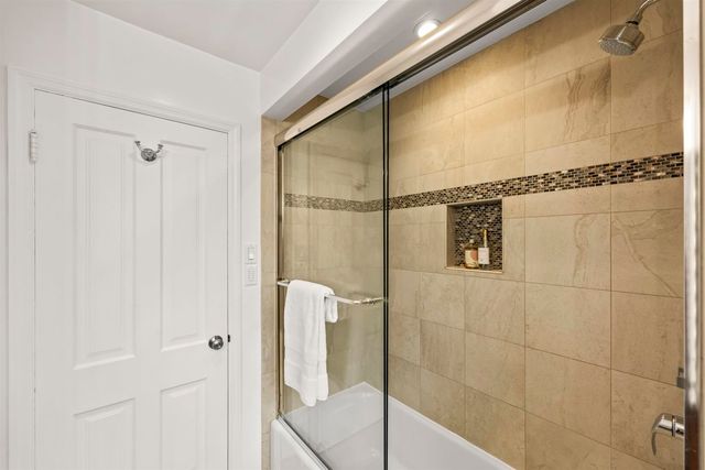 1509 Mountain Blvd, Oakland, CA 94611