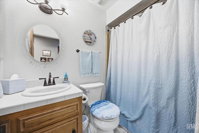 605 Nettle Place, Bakersfield, CA 93308