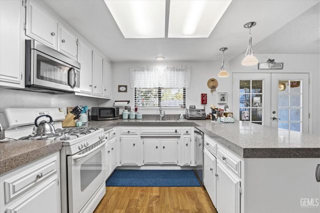 605 Nettle Place, Bakersfield, CA 93308