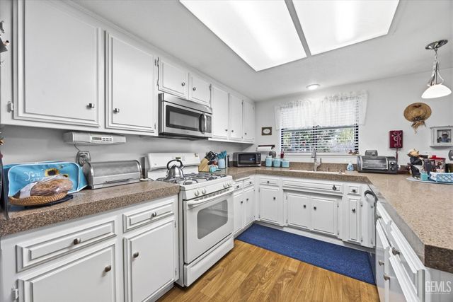 605 Nettle Place, Bakersfield, CA 93308