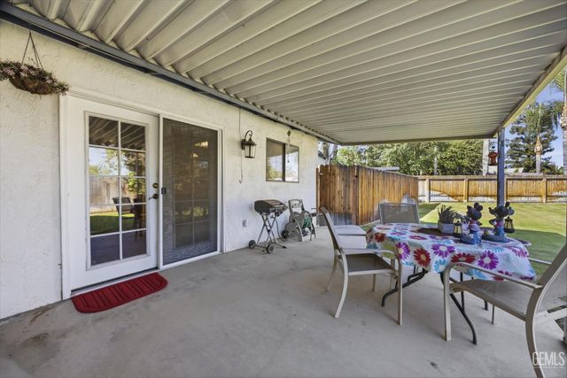 605 Nettle Place, Bakersfield, CA 93308