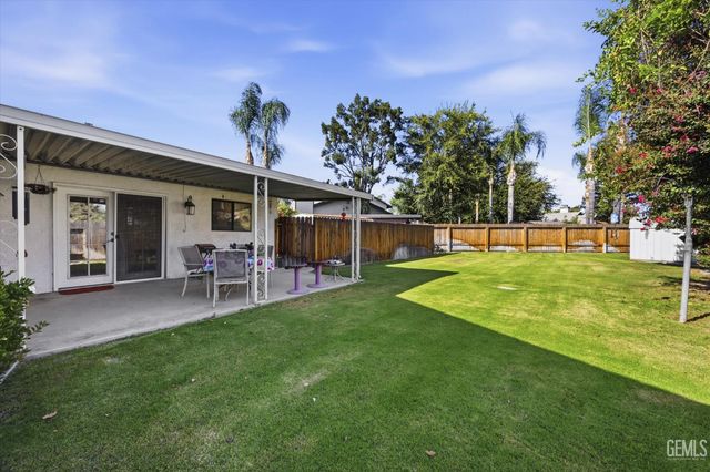 605 Nettle Place, Bakersfield, CA 93308