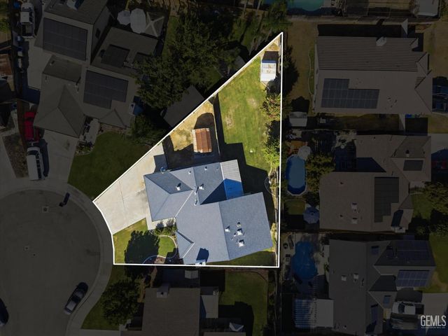 605 Nettle Place, Bakersfield, CA 93308