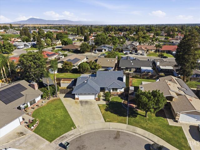 605 Nettle Place, Bakersfield, CA 93308