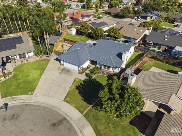 605 Nettle Place, Bakersfield, CA 93308