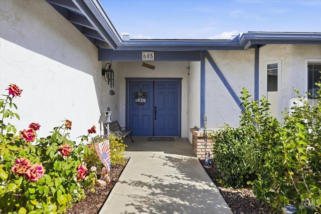 605 Nettle Place, Bakersfield, CA 93308