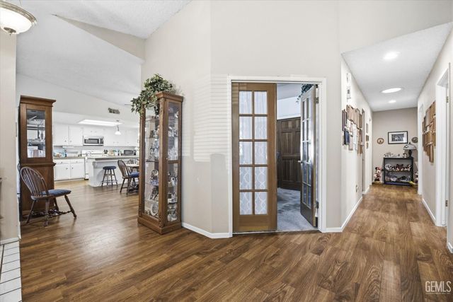 605 Nettle Place, Bakersfield, CA 93308