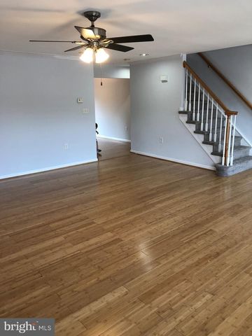 68 BALTUSROL DR, Charles Town, WV 25414