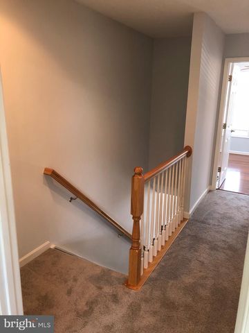 68 BALTUSROL DR, Charles Town, WV 25414