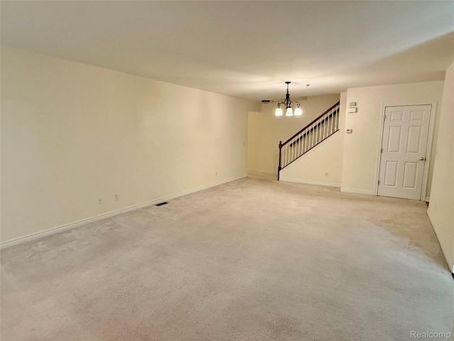 251 S VILLAGE Way 21, Canton Charter Township, MI 48188