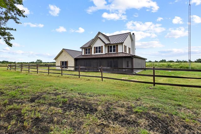 2972 County Road 4826 2, Wolfe City, TX 75496