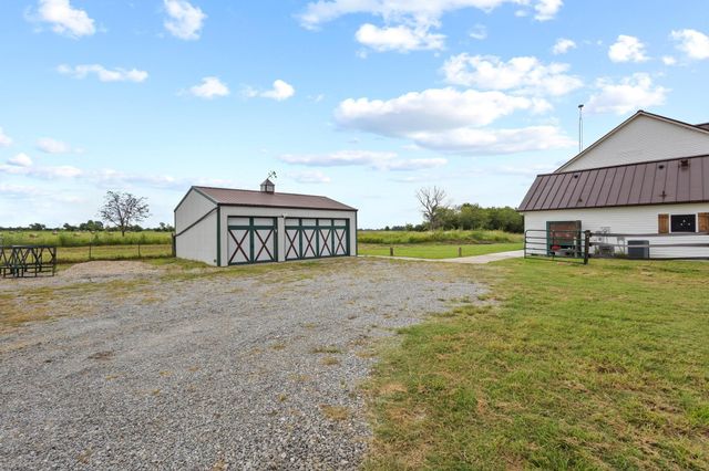 2972 County Road 4826 2, Wolfe City, TX 75496