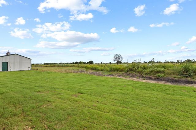 2972 County Road 4826 2, Wolfe City, TX 75496